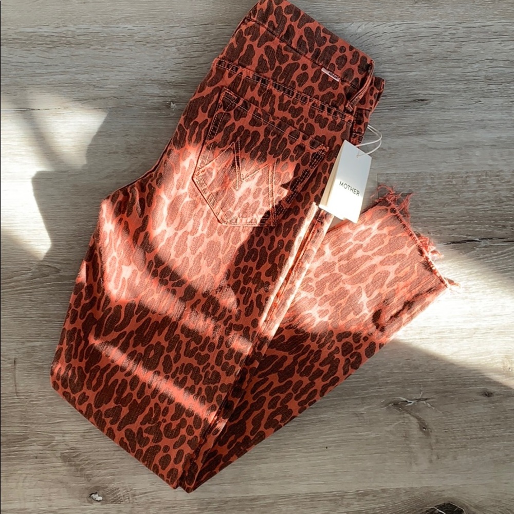 MOTHER High Waist Looker Ankle Fray Leopard Jeans
